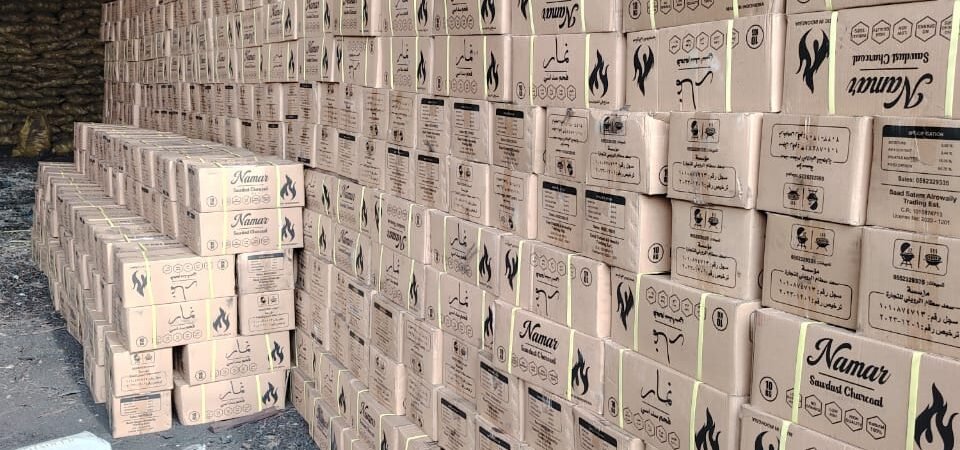 أكثر (4) طرق احترافية لإشعال الفحم بسرعة وبأمان لشواء مثالي